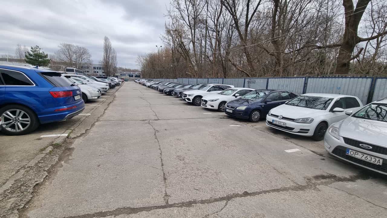 Zdjecie parkingu Parking Pieskowa Skała na lotnisku Chopina w Warszawie