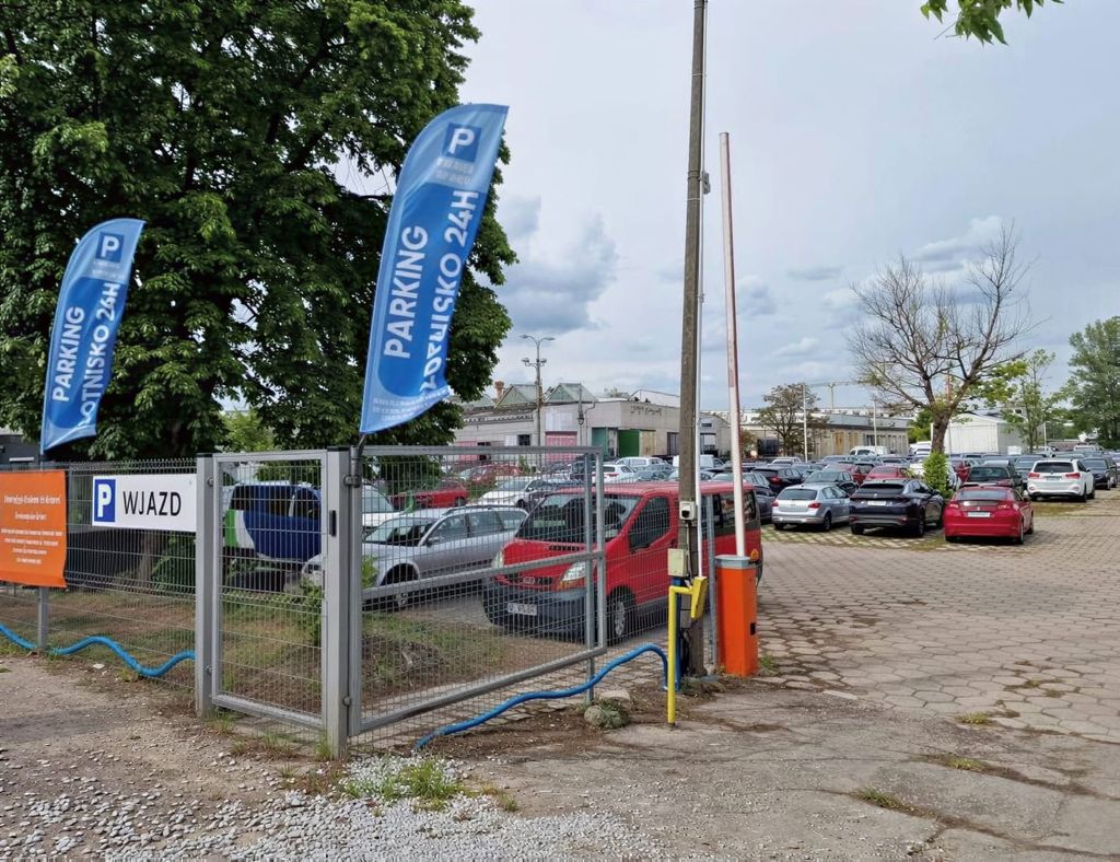 Smart Space Parking - lotnisko Warszawa Okęcie (WAW) - zdjęcie 2