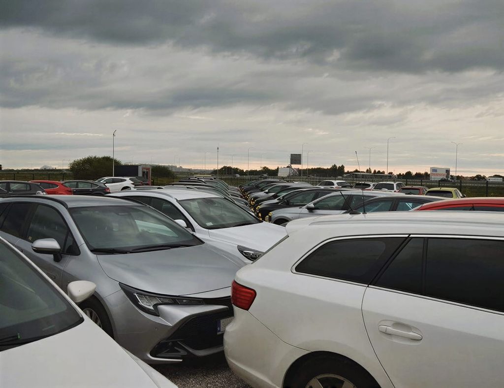 Royal Parking - parking lotnisko Warszawa Okęcie (WAW) - zdjęcie 2