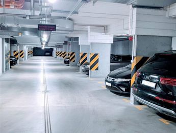 Odlot Garage - parking lotnisko Warszawa Okęcie (WAW) - główne zdjęcie parkingu
