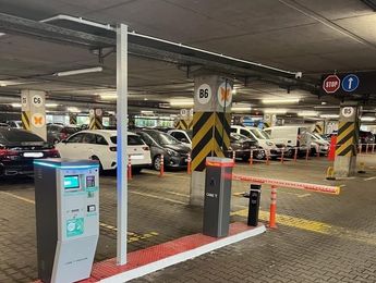 Parking P2 Wielopoziomowy - lotnisko Warszawa Okęcie (WAW) - główne zdjęcie parkingu