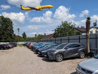 P60 - parking lotnisko Warszawa Okęcie (WAW), bez transferu - główne zdjęcie parkingu