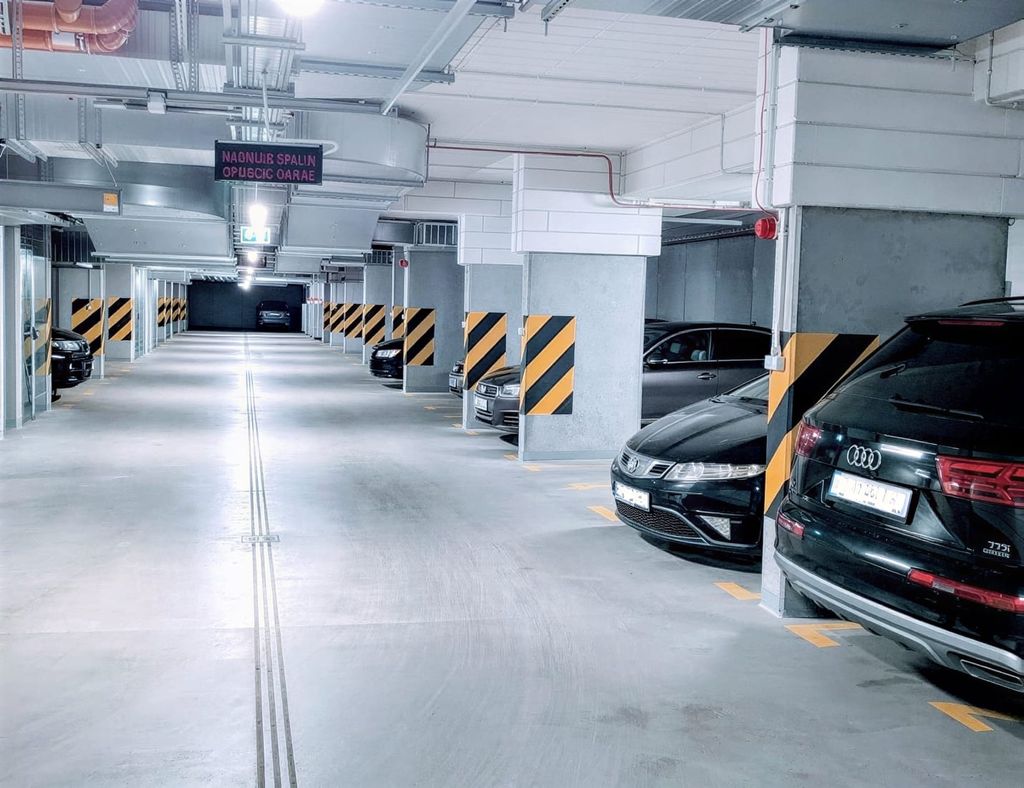 Odlot Garage - parking lotnisko Warszawa Okęcie (WAW) - zdjęcie 5