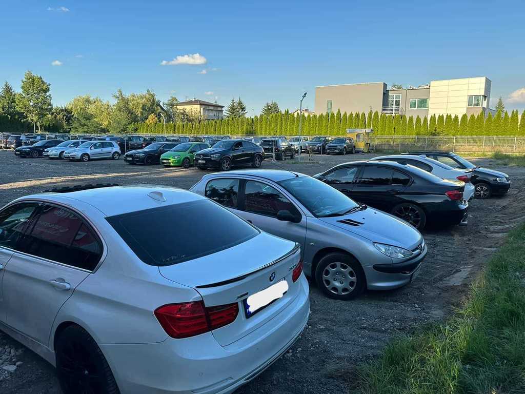 Zdjecie nr 3 parkingu Auto Park Raszyn na lotnisku Chopina w Warszawie