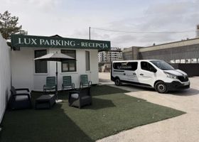 Lux Parking Premium