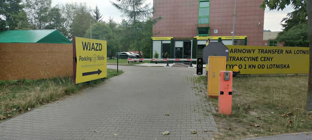 Zdjecie parkingu Smile na lotnisku Chopina w Warszawie