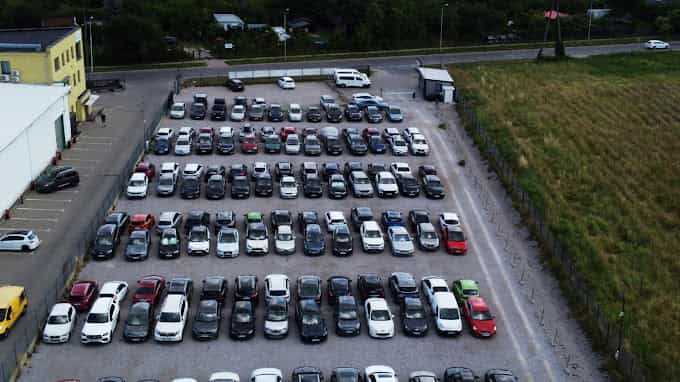 zdjecie parkingu Holiday Parking na lotnisku Chopina w Warszawie