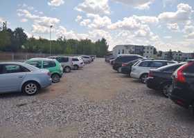 Zdjęcie parkingu Parking Równoległa 1 przy lotnisku