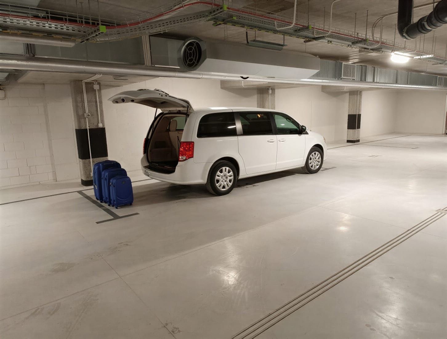 Atrium Garage - parking lotnisko Warszawa Okęcie (WAW) - zdjęcie parkingu