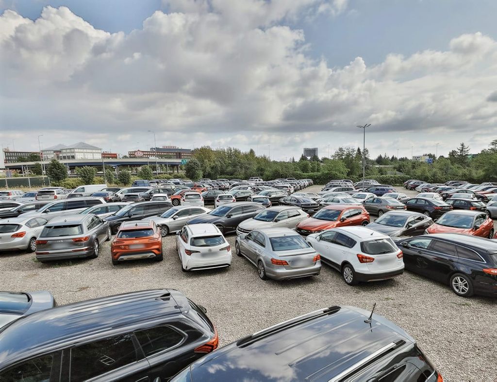 Smart Supreme Parking - lotnisko Warszawa Okęcie (WAW) - zdjęcie 2